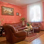 Belvedere Hotel 2*