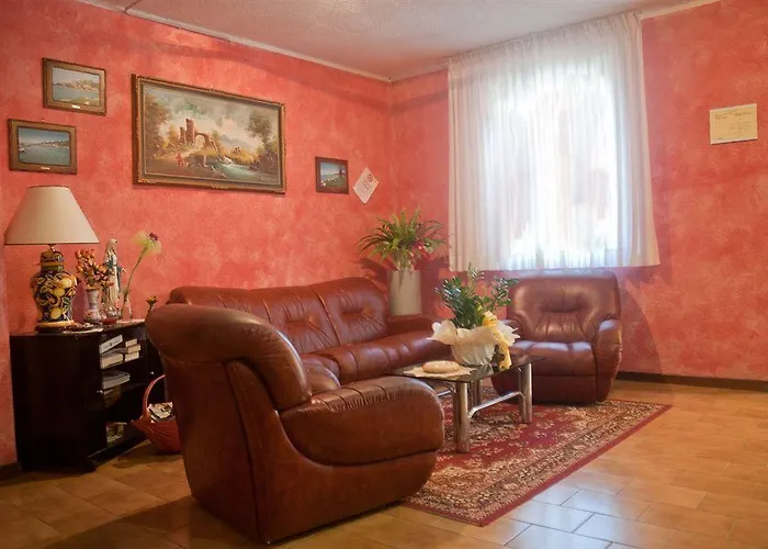 Belvedere מלון 2*