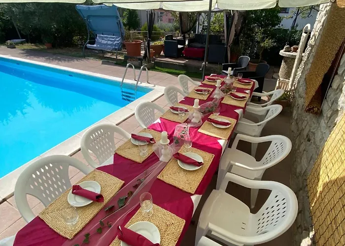 Belvedere מלון 2*